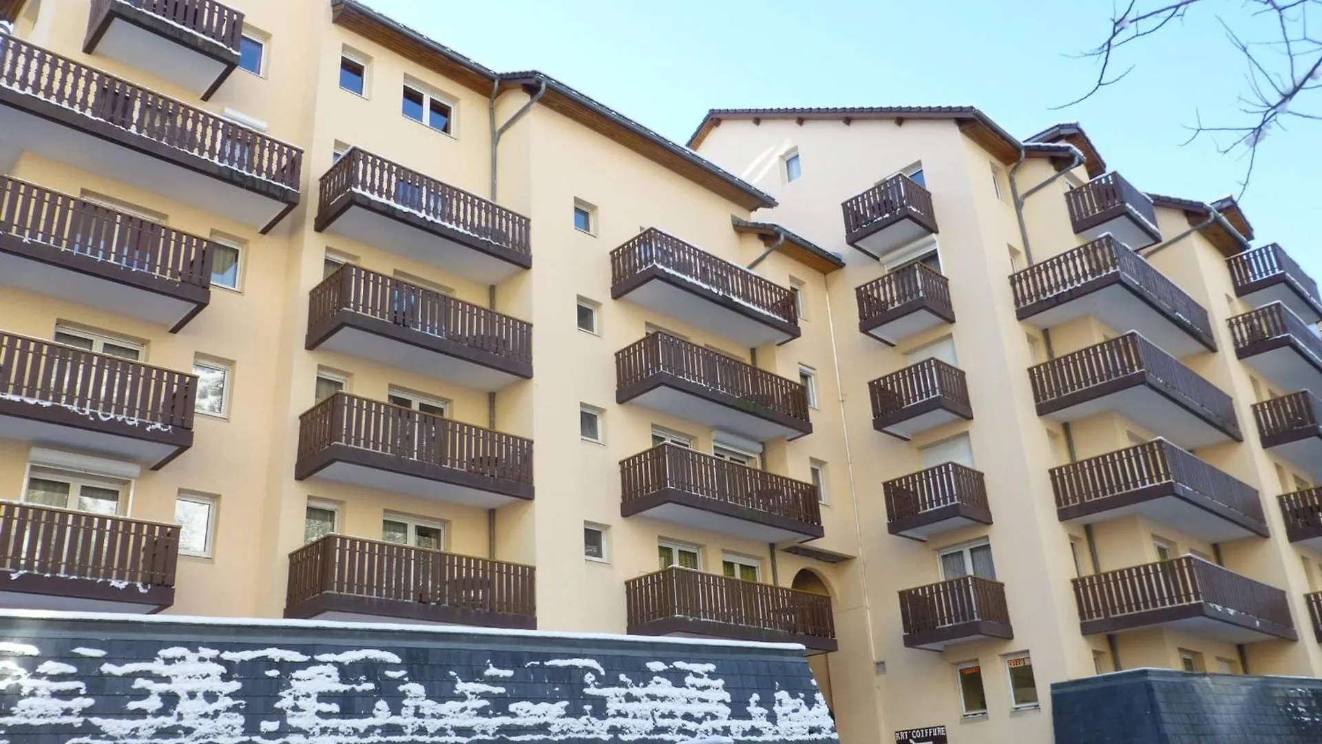 Apartment T1 Bis 2* Au Centre De Brides-Les-Bains, 4 Pers, Balcon, Ascenseur, Proche Thermes Et Telecabines - Fr-1-512-227