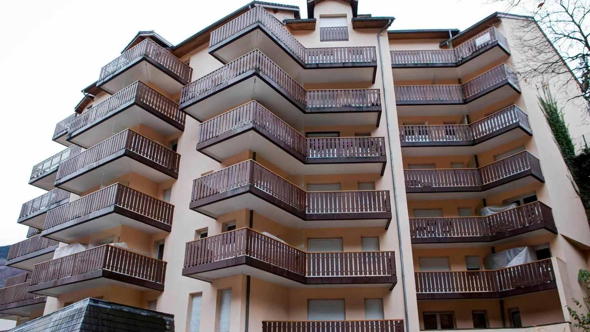 T1 Bis 2* Au Centre De Brides-Les-Bains, 4 Pers, Balcon, Ascenseur, Proche Thermes Et Telecabines - Fr-1-512-227 0*, Brides-les-Bains