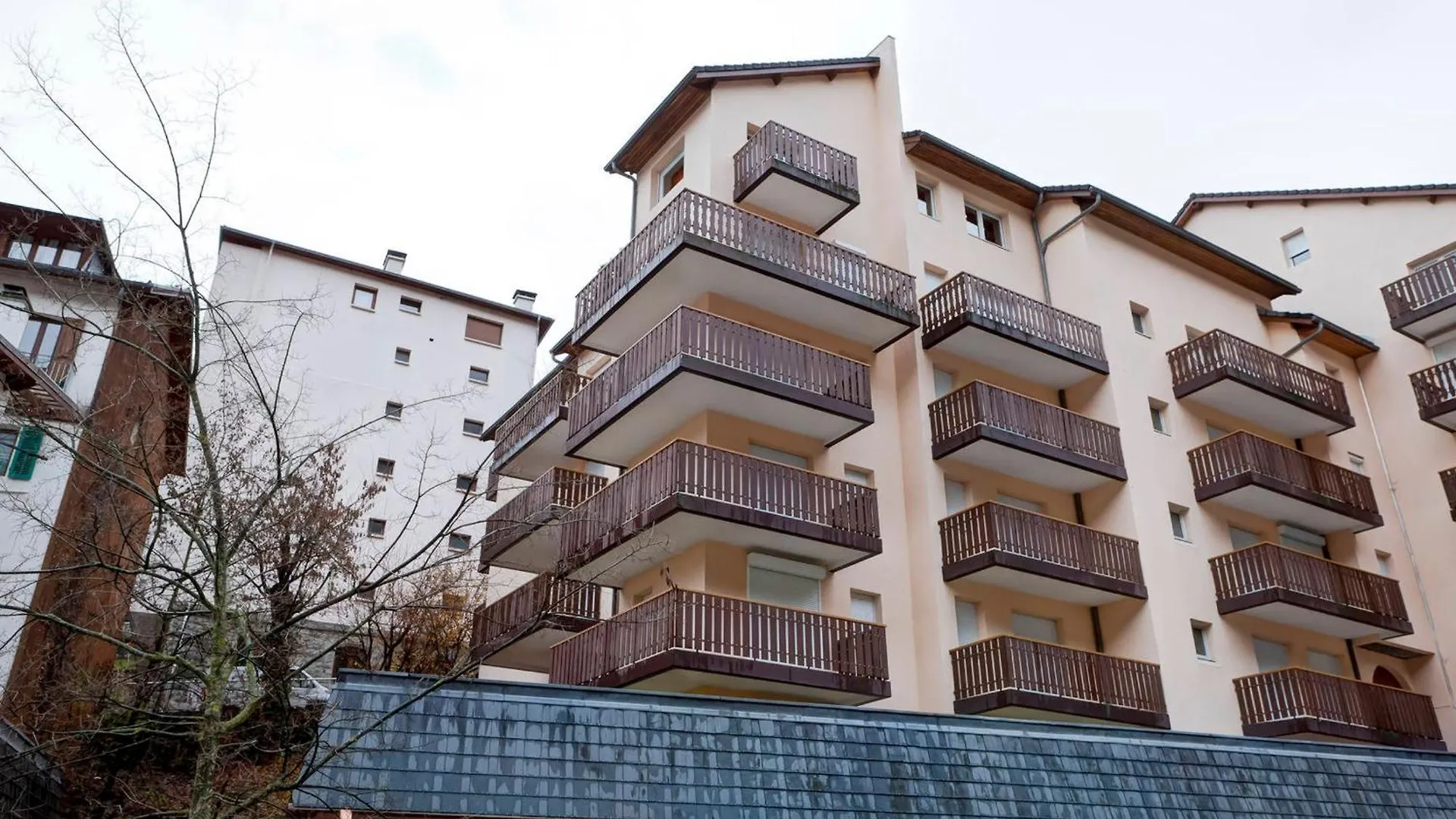 T1 Bis 2* Au Centre De Brides-Les-Bains, 4 Pers, Balcon, Ascenseur, Proche Thermes Et Telecabines - Fr-1-512-227 Apartment